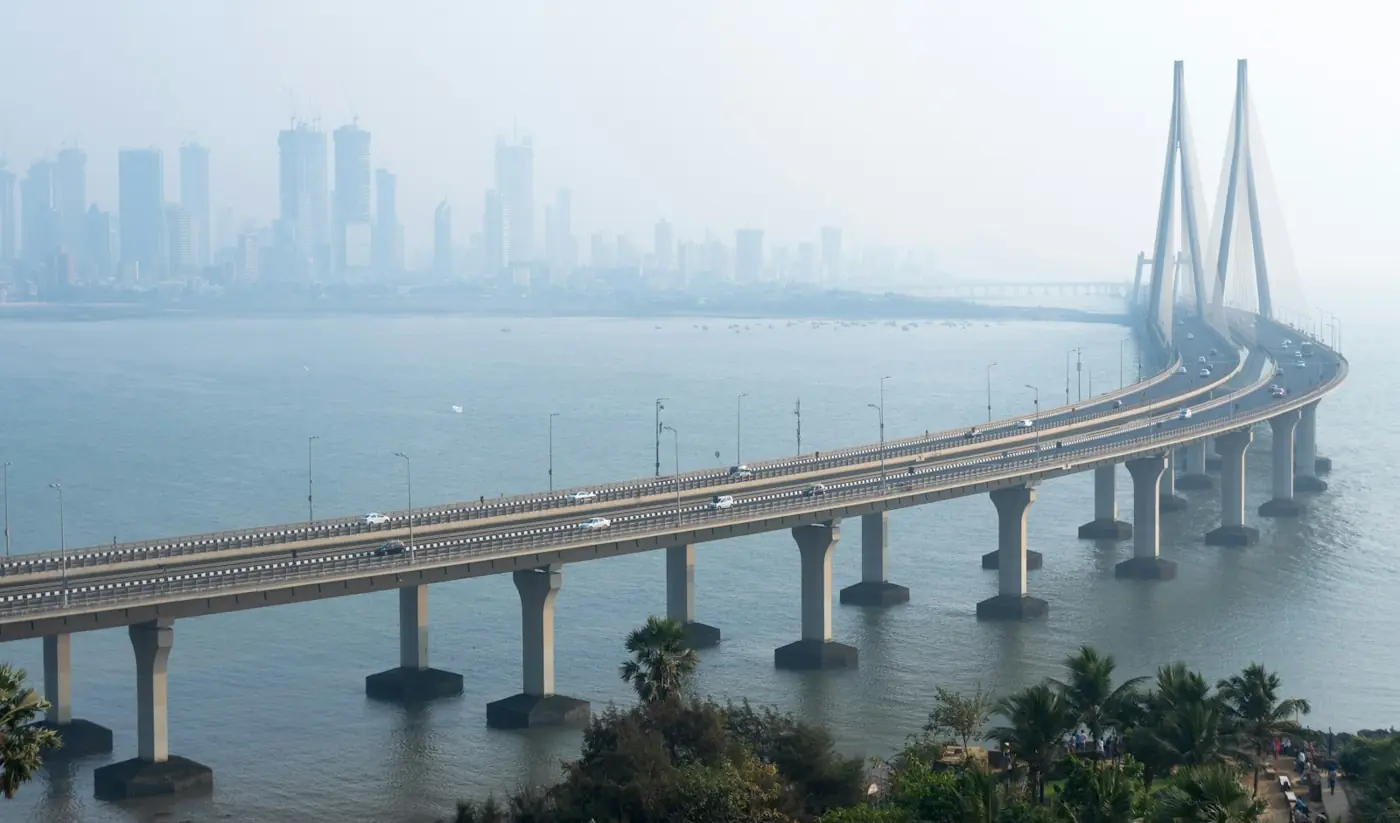 The Bandra–Worli Sea Link leading towards the Mumbai skyline